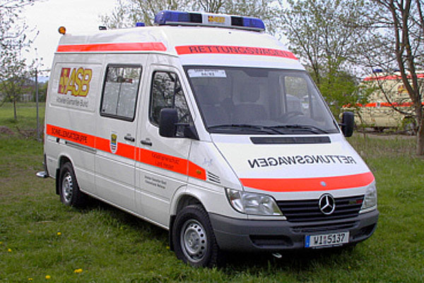 Rettungswagen RTW - Land Hessen SAMA Wetterau 85/87